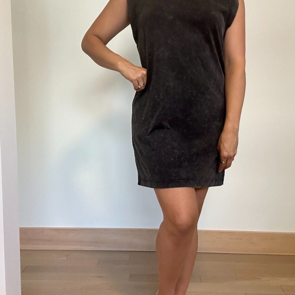 DYNAMITE Sz. MEDIUM T-SHIRT DRESS